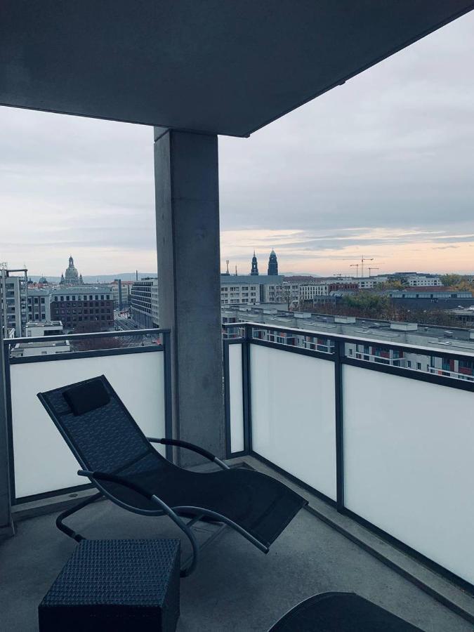 Apartment Mit Penthouse Charakter In Dresde Exterior foto